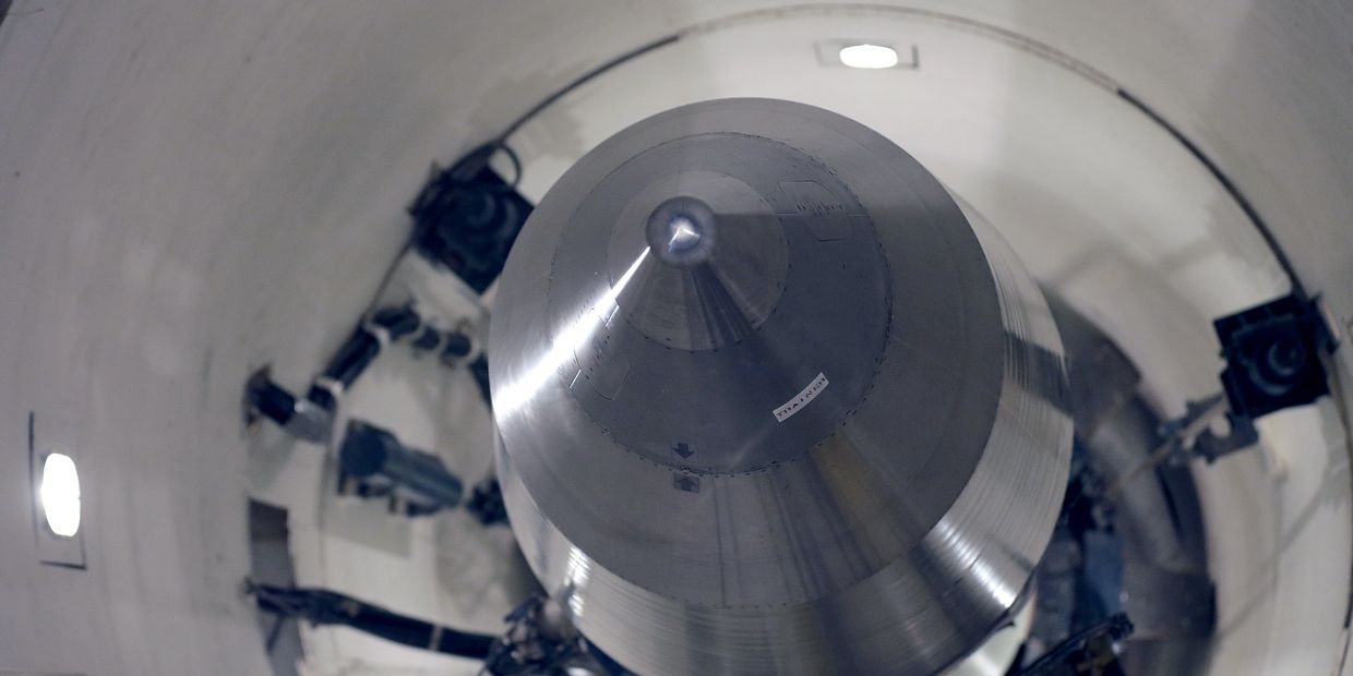 Американская межконтинентальная баллистическая ракета Минитмен-3 на базе ВВС Майнот, Северная Дакота Американская межконтинентальная баллистическая ракета Минитмен-3 на базе ВВС Майнот, Северная Дакота