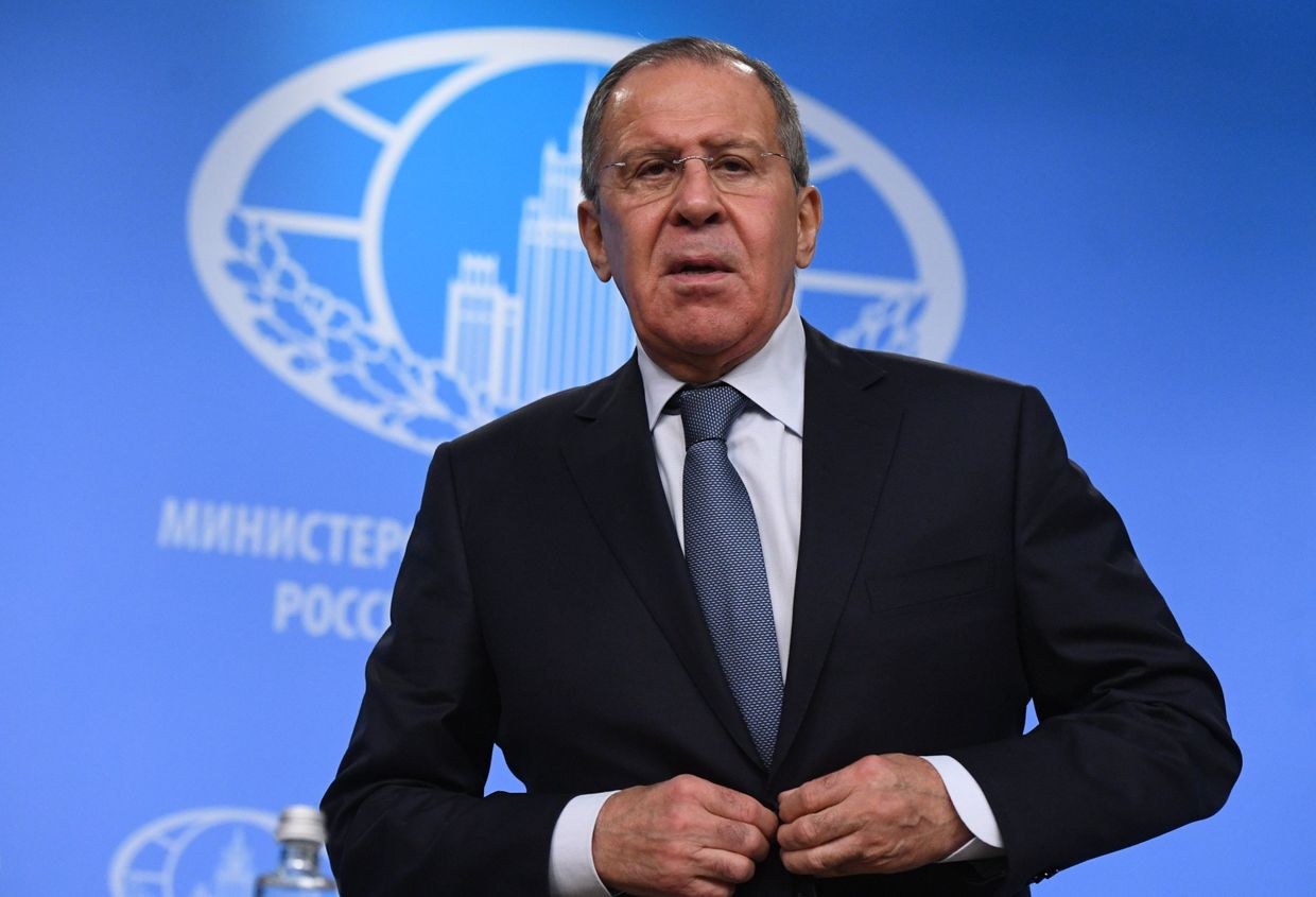 Министр иностранных дел России Сергей Лавров после пресс-конференции по итогам деятельности российской дипломатии в 2017 году