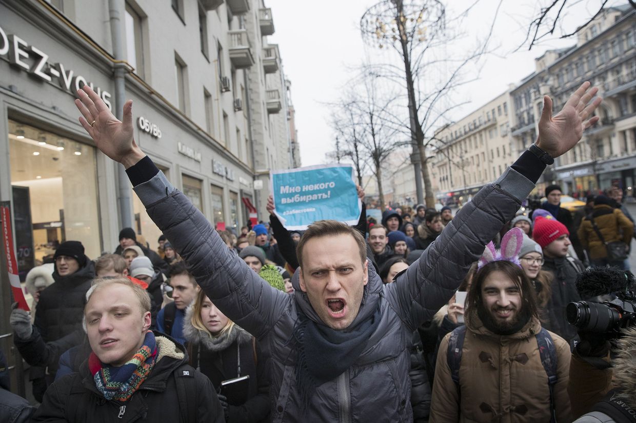 Оппозиционер Алексей Навальный во время акции протеста в Москве