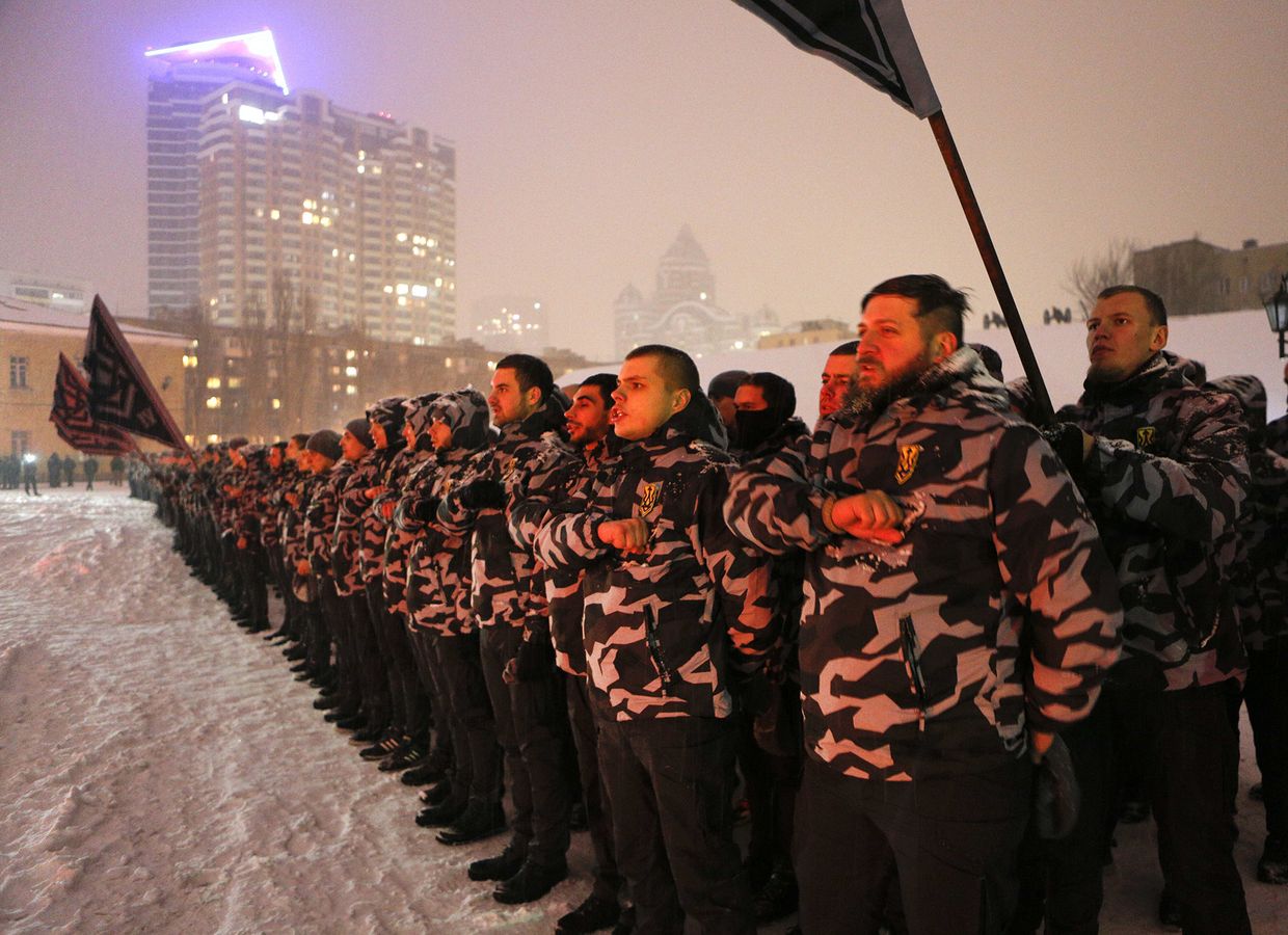 Добровольцы военизированного подразделения «Национальные дружины» в Киеве Добровольцы военизированного подразделения «Национальные дружины» в Киеве