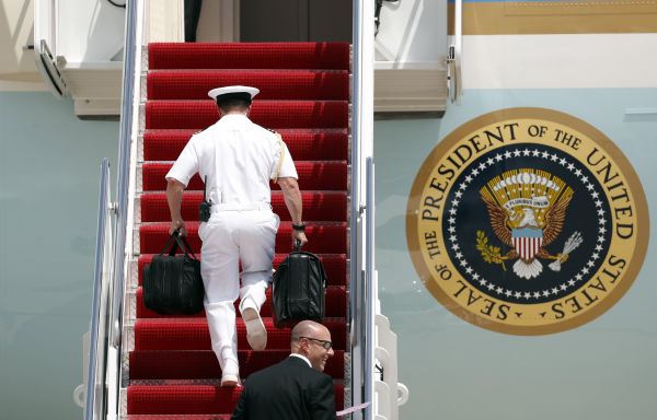 Ядерный чемоданчик президента США Дональда Трампа