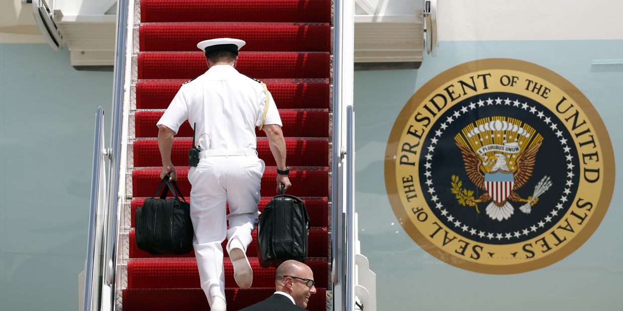 Ядерный чемоданчик президента США Дональда Трампа