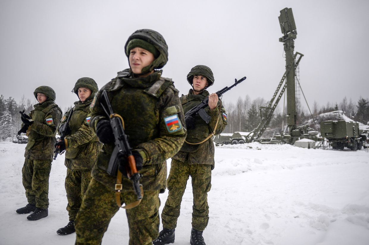 Военные учения с применением ЗРС С-400 в Ленинградской области