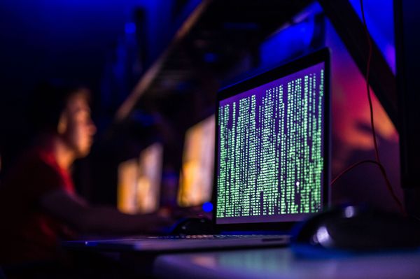 Вирус-вымогатель атаковал IT-системы компаний в разных странах
