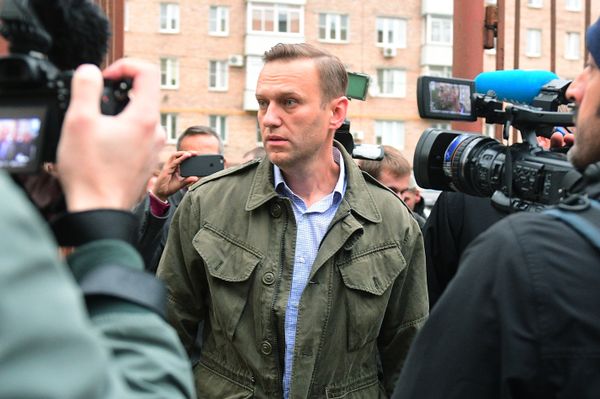Алексей Навальный у здания Симоновского районного суда Москвы. 2 октября 2017