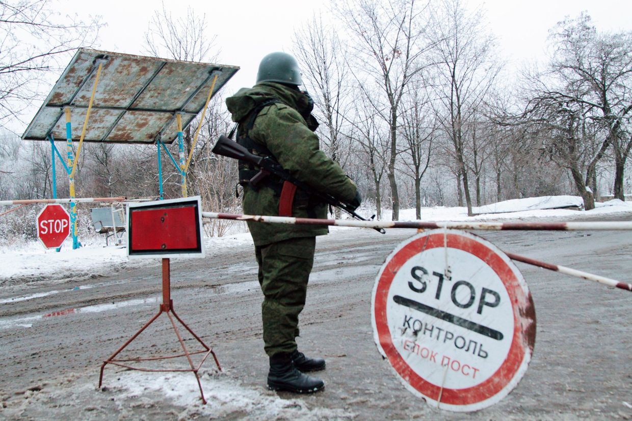 Блок-пост на окраине Горловки Донецкой области