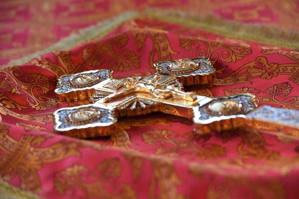 Распятие в Домовом храме мученицы Татианы на Моховой