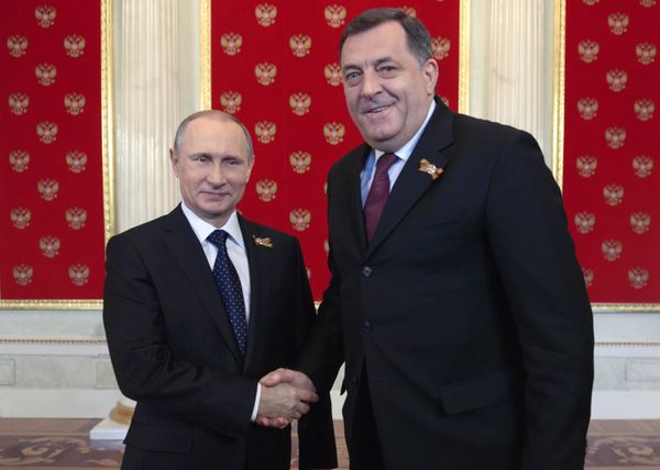 Церемония встречи президентом России В.Путиным глав иностранных делегаций и почетных гостей