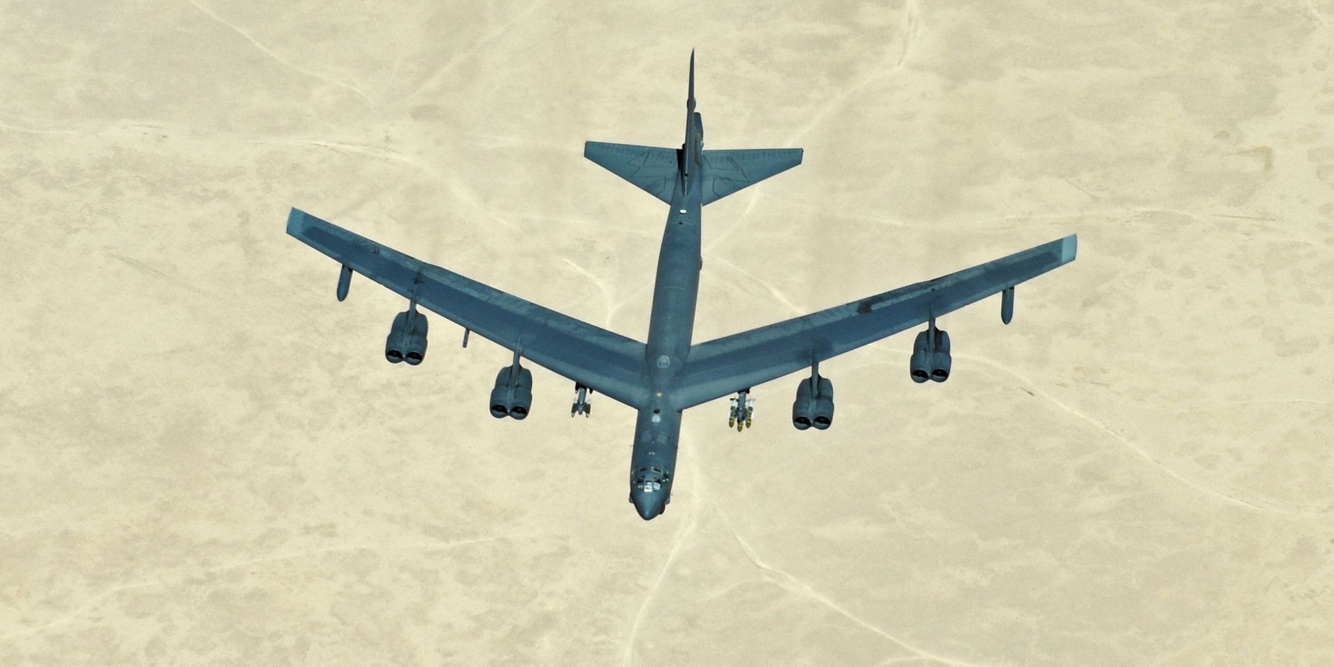 Американский стратегический бомбардировщик B-52 в небе над Сирией - ИноСМИ, 1920, 28.09.2020