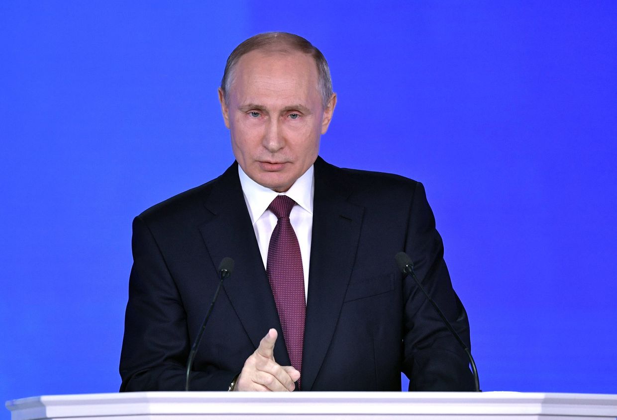 Президент РФ Владимир Путин выступает с ежегодным посланием Федеральному Собранию Президент РФ Владимир Путин выступает с ежегодным посланием Федеральному Собранию