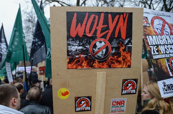 Митинг в Варшаве 