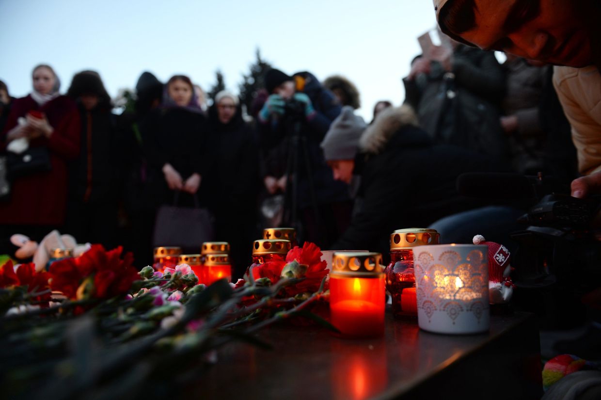 Акции в память о погибших при пожаре в ТЦ Зимняя вишня