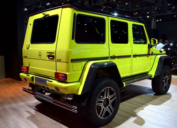 Автомобиль Mercedes-Benz G500 на Московском международном автомобильном салоне-2016