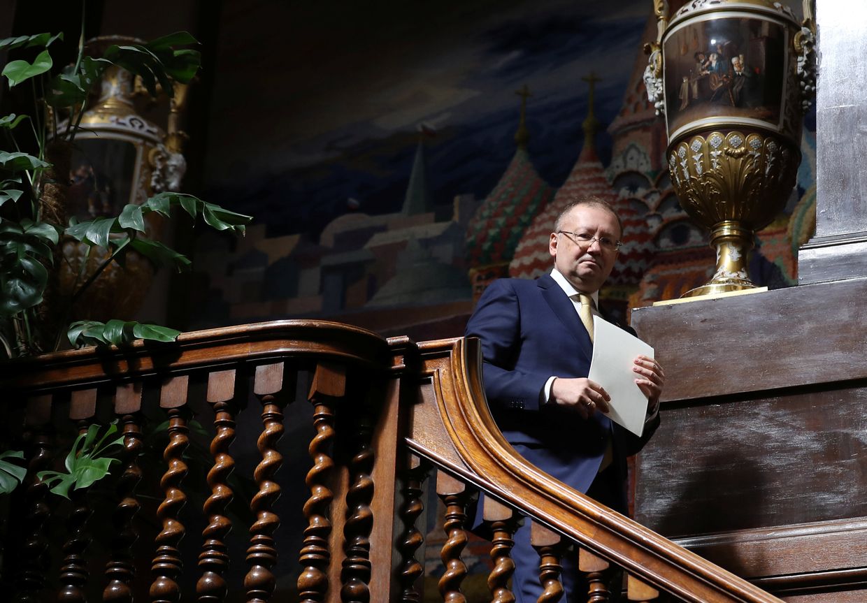 Посол РФ в Великобритании Александр Яковенко перед пресс-конференцией в Лондоне