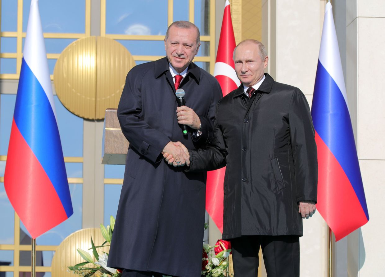 Президент РФ Владимир Путин и президент Турецкой Республики Реджеп Тайип Эрдоган на церемонии запуска строительства первого энергоблока атомной электростанции (АЭС) Аккую в Турции