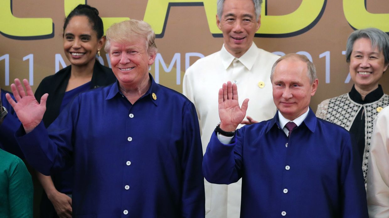 Владимир Путин и Дональд Трамп на саммите АТЭС