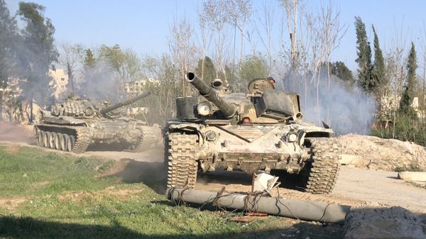 Бронетехника сирийской армии в освобожденном населенном пункте Кафр-Батна в восточной Гуте. 21 марта 2018 Бронетехника сирийской армии в освобожденном населенном пункте Кафр-Батна в восточной Гуте. 21 марта 2018