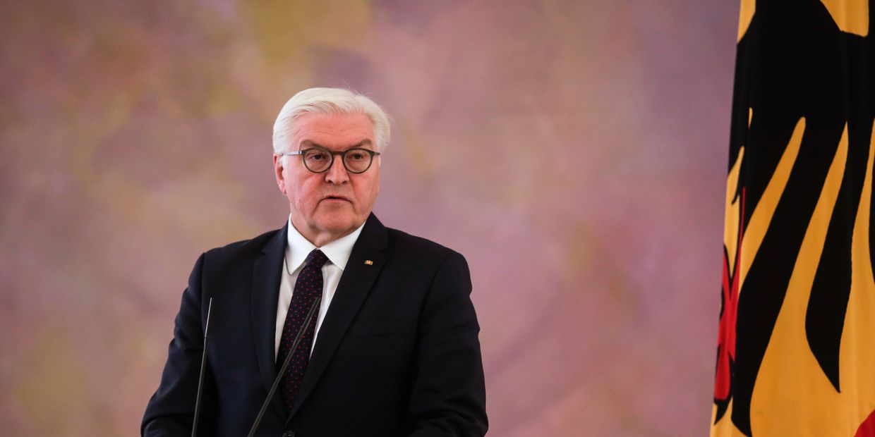 Президент ФРГ Франк-Вальтер Штайнмайер после встречи с канцлером Ангелой Меркель