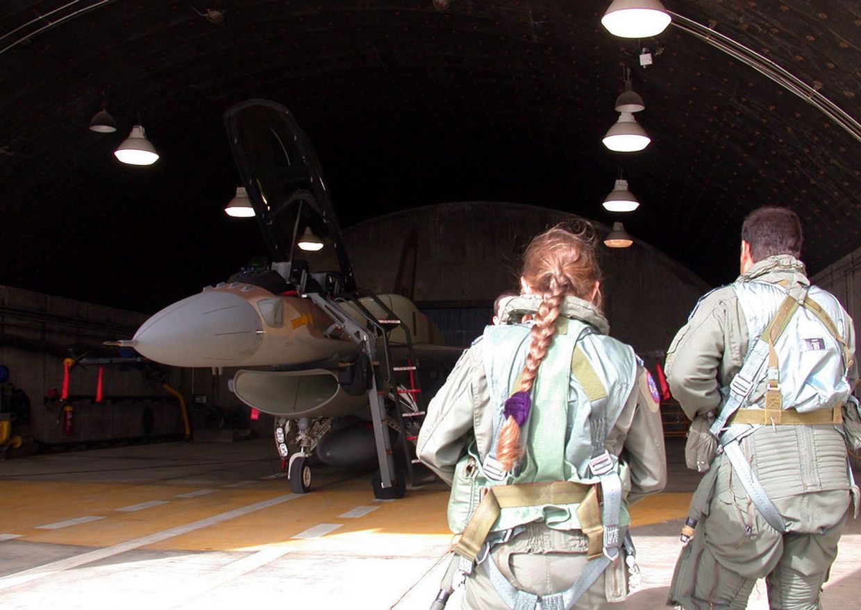 Израильский истребитель F-16I Израильский истребитель F-16I