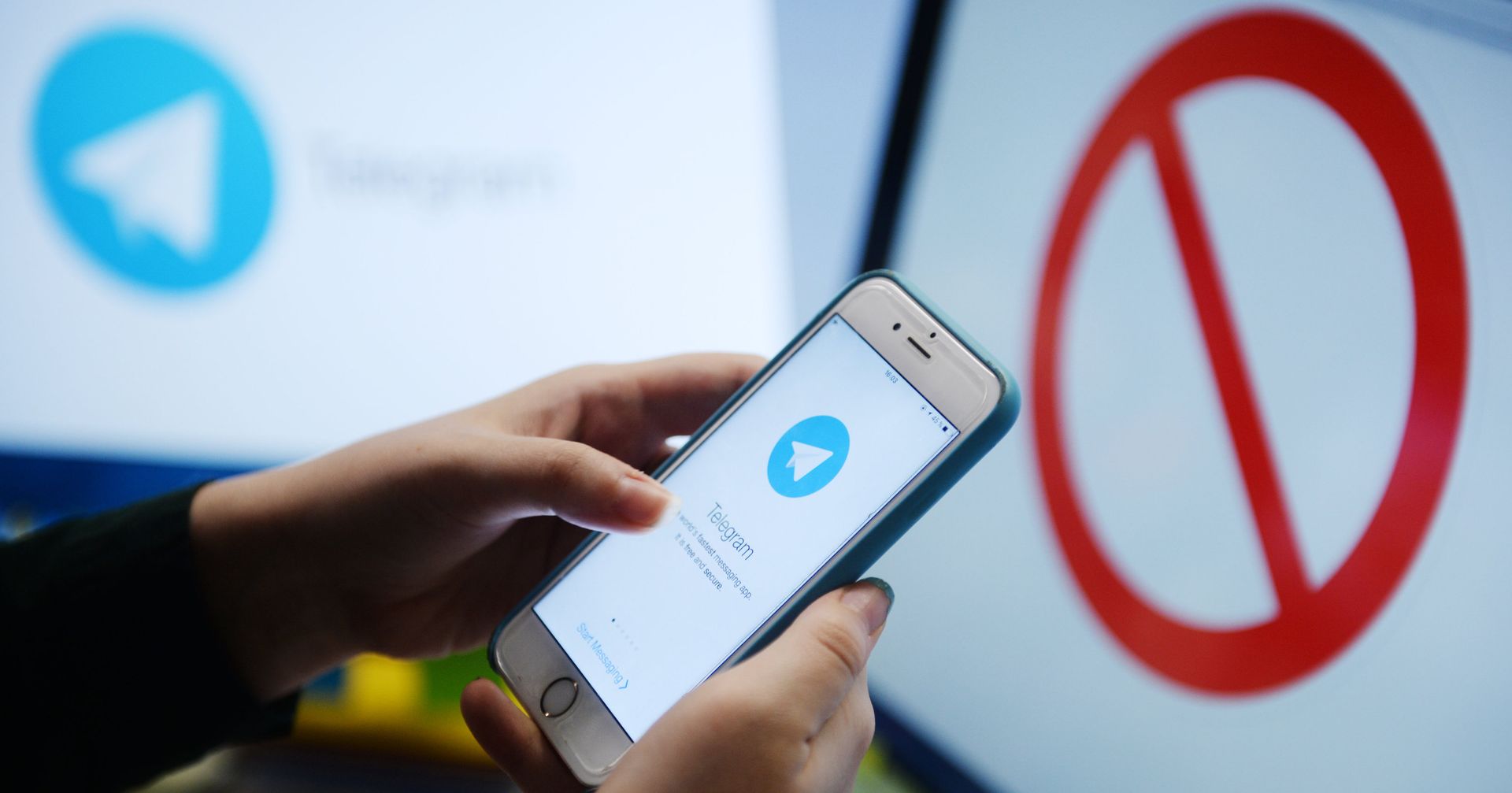 Мессенджер Telegram на экране телефона - ИноСМИ, 1920, 18.01.2021