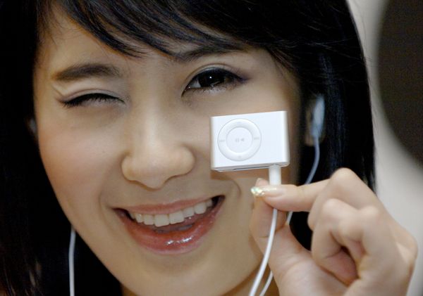 Презентация новой модели iPod в Сеуле в 2006 году