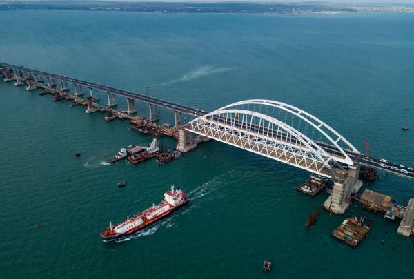 Строительство Крымского моста и автоподходов со стороны Тамани