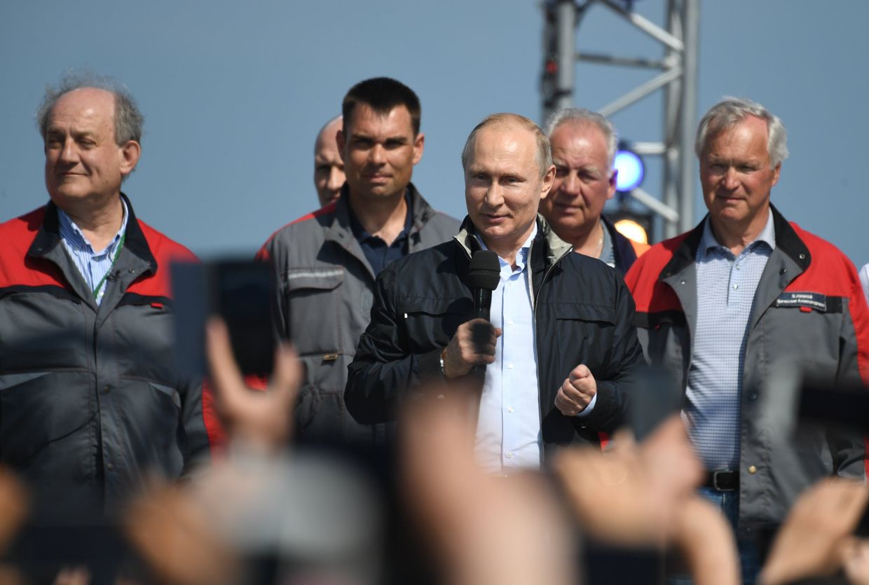 Президент РФ В. Путин принял участие в открытии Крымского моста