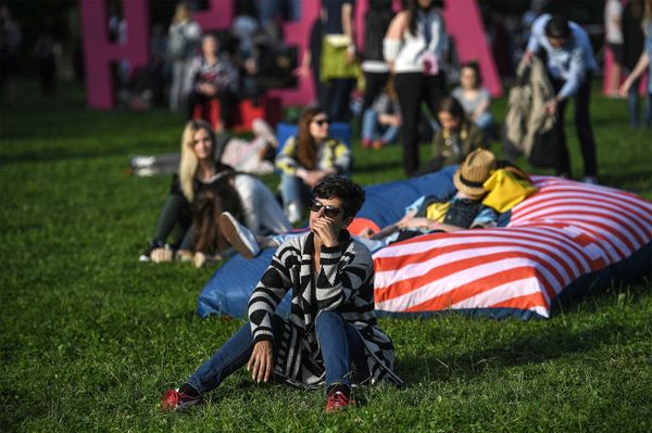 Зрители на фестивале Bosco Fresh Fest 2017 в московском музее-заповеднике Царицыно