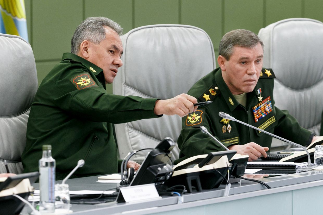Министр обороны РФ Сергей Шойгу и первый заместитель министра обороны РФ Валерий Герасимов Министр обороны РФ Сергей Шойгу и первый заместитель министра обороны РФ Валерий Герасимов