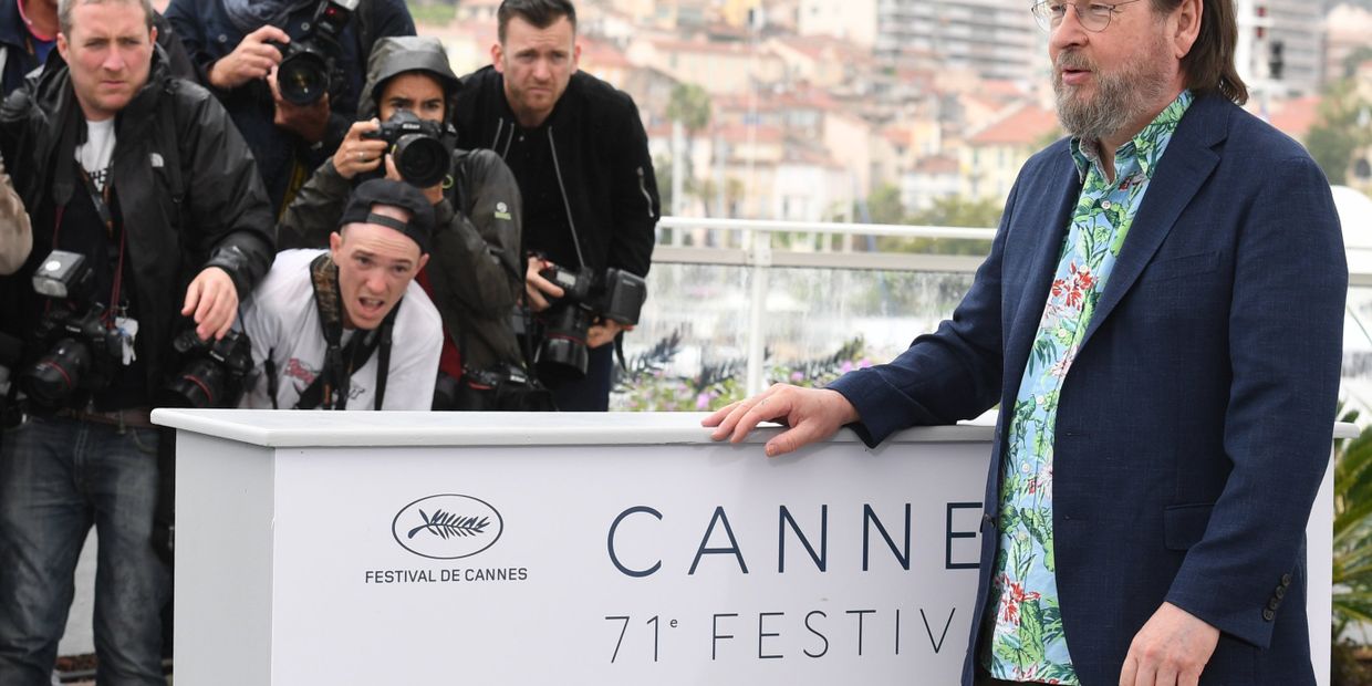 Режиссер Ларс фон Триер на фотосессии фильма The House That Jack Built в рамках 71-го Каннского международного фестиваля Режиссер Ларс фон Триер на фотосессии фильма The House That Jack Built в рамках 71-го Каннского международного фестиваля