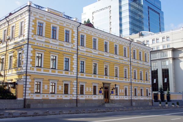 Здение Национальной академии наук Украины