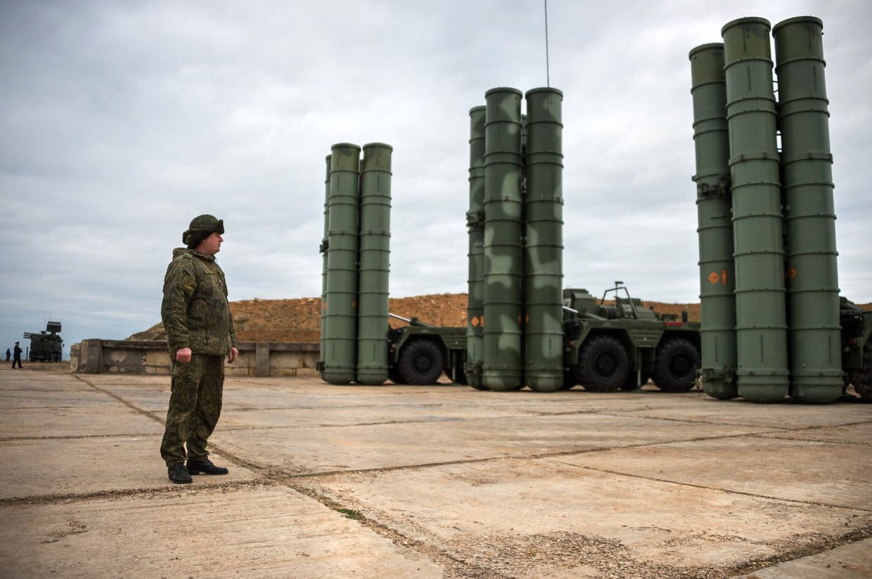 Комплекс ПВО С-400 Триумф заступил на боевое дежурство в Севастополе Комплекс ПВО С-400 Триумф заступил на боевое дежурство в Севастополе