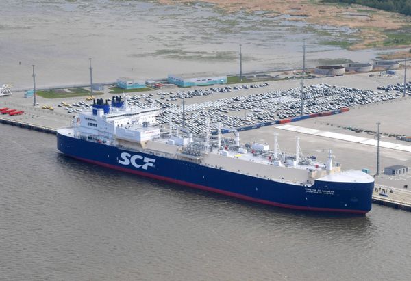 Арктический танкер-газовоз Кристоф де Маржери (ледового класса Arc7), разработанный для проекта Ямал СПГ