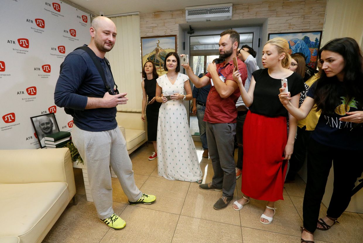 Аркадий Бабченко в офисе крымскотатарского телеканала АТР в Киеве