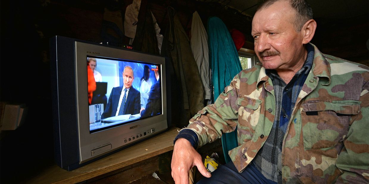 Трансляция прямой линии с президентом России Владимиром Путиным