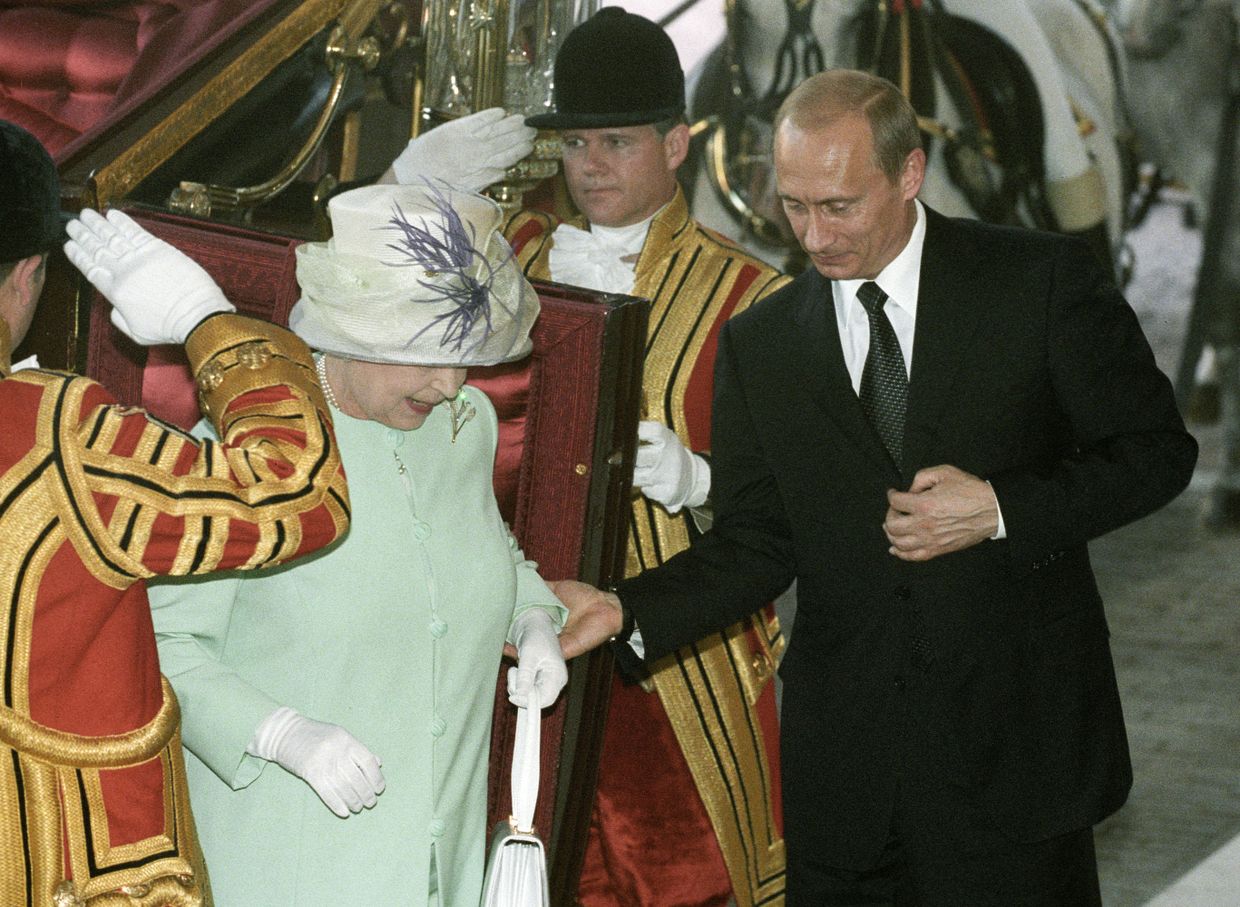 Елизавета Вторая и Путин Елизавета Вторая и Путин