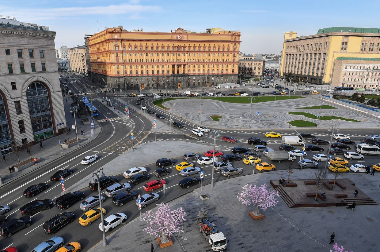 Лубянская площадь в Москве