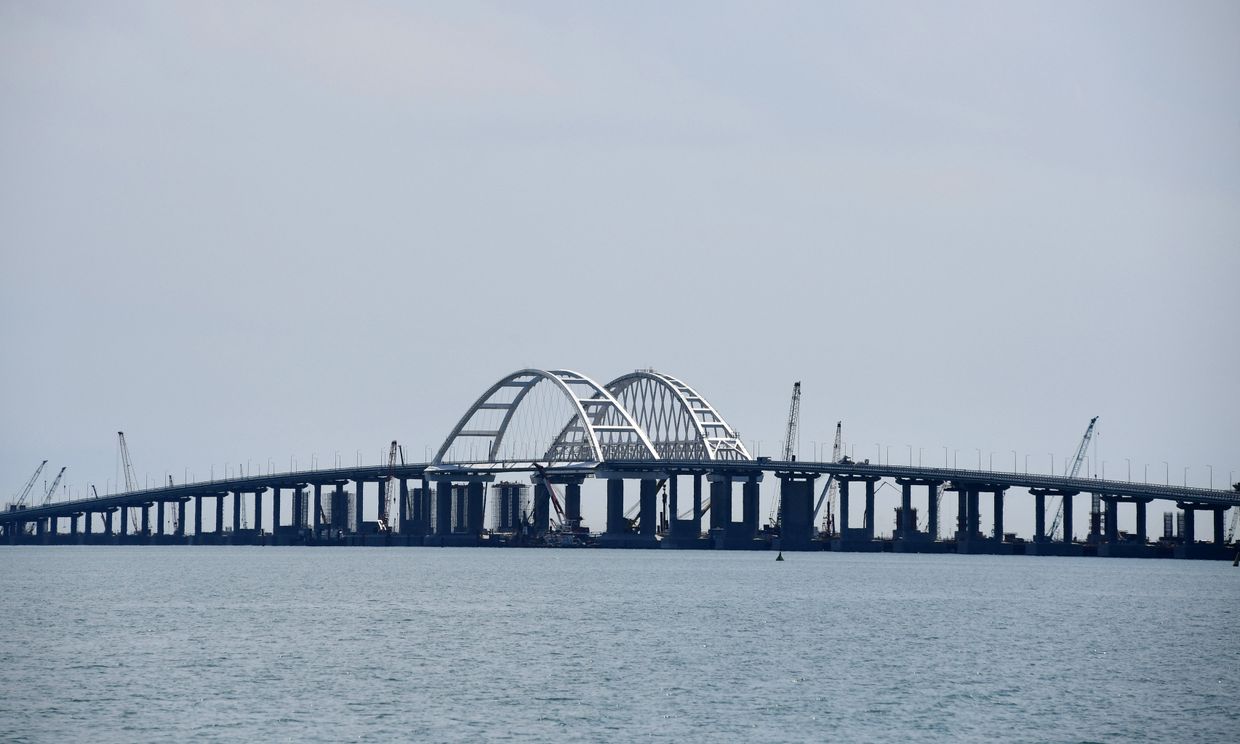 В Керчи освятили Крымский мост