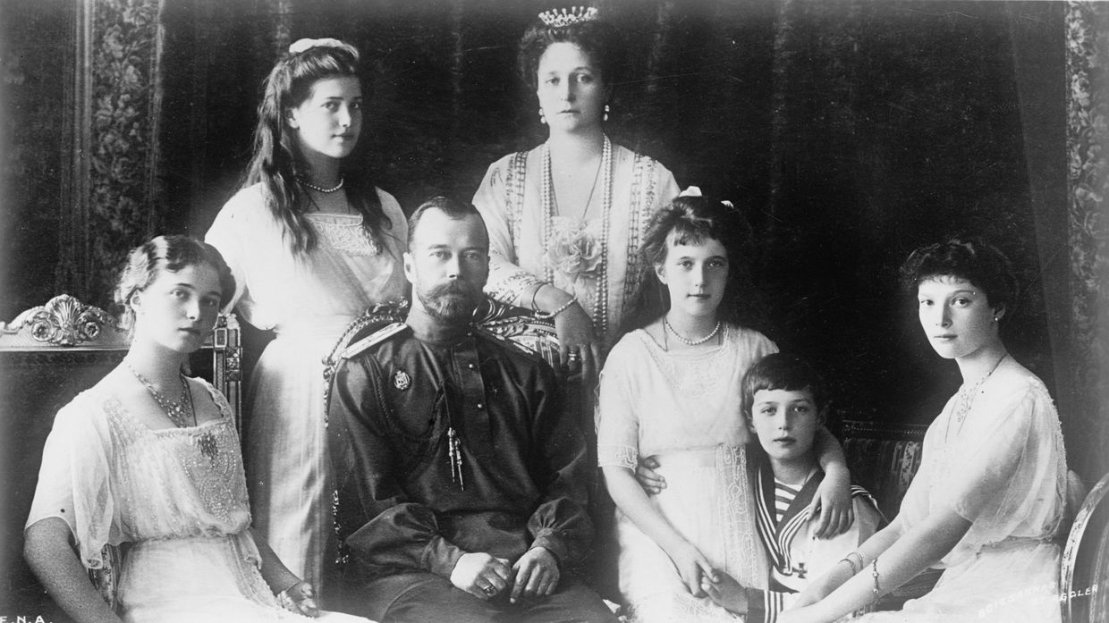 Великая Княгиня Ольга, Великая Княгиня Мария, Николай II, Александра, Великая Княгиня Анастасия, Царевич Алексей, Великая Княгиня Татьяна