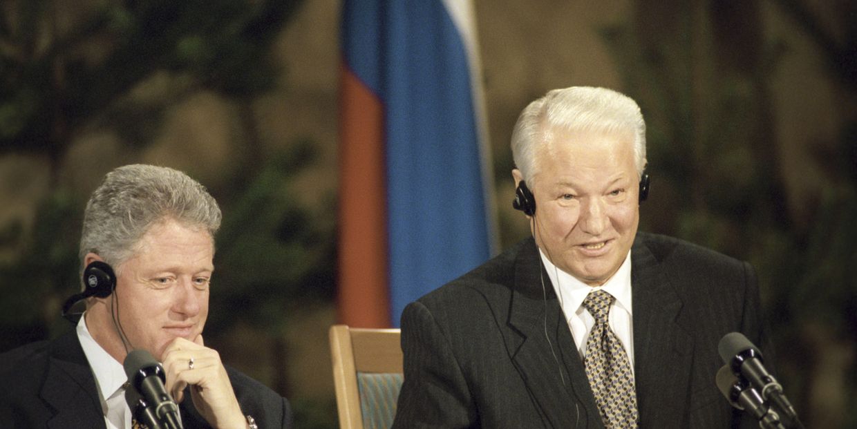 Совместная пресс-конференция Бориса Ельцина (справа) и президента США Билла Клинтона
