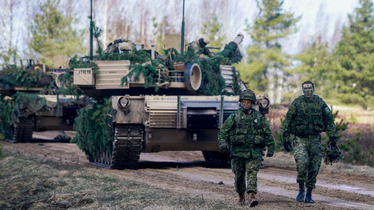 Военнослужащие Канады на военных учениях НАТО в Латвии Военнослужащие Канады на военных учениях НАТО в Латвии