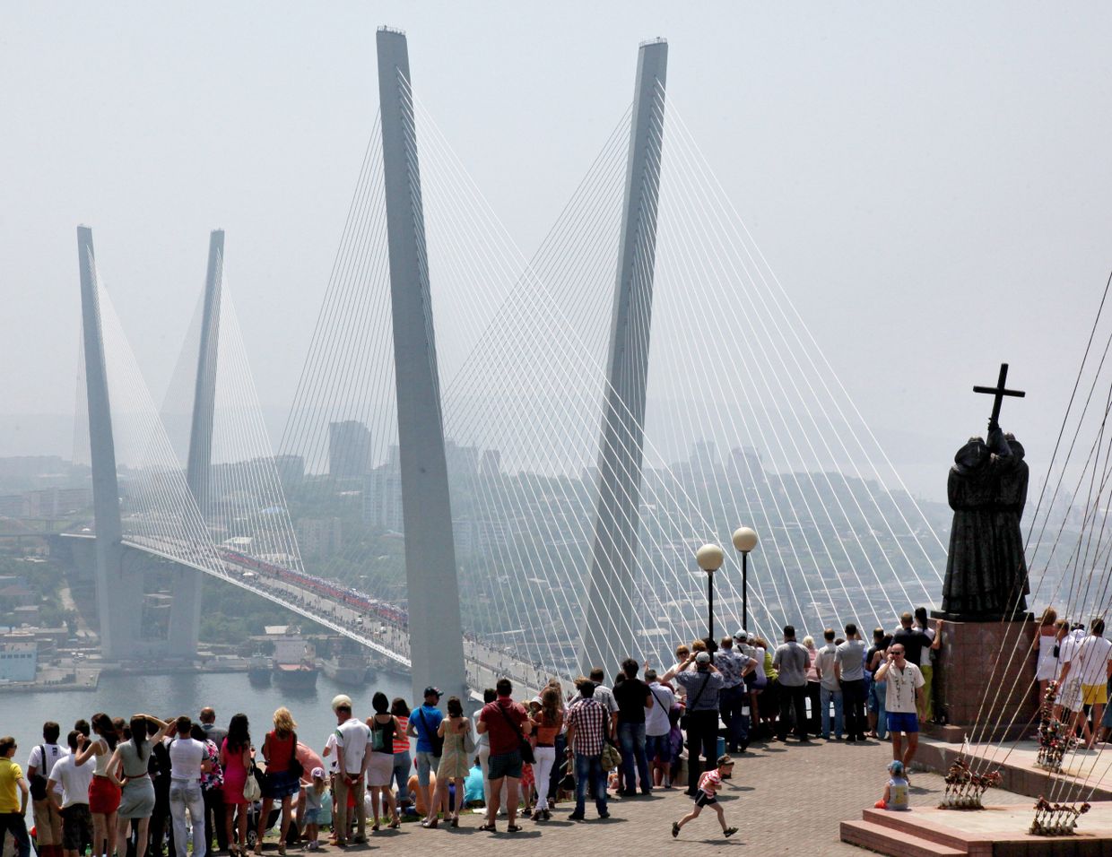 Мост через бухту Золотой Рог, Владивосток