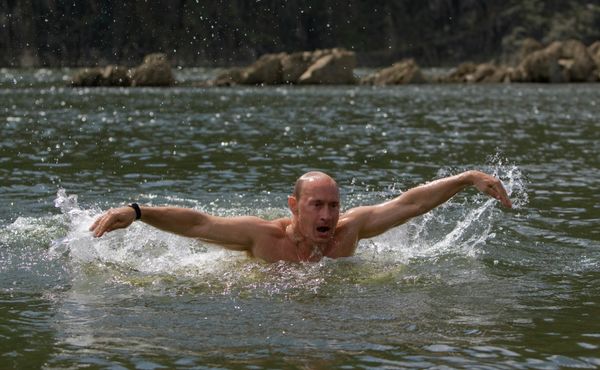 Премьер-министр РФ Владимир Путин на отдыхе в Республике Тыва Премьер-министр РФ Владимир Путин на отдыхе в Республике Тыва