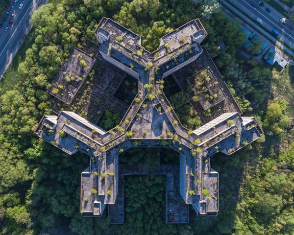 Аэрофотосъёмка заброшенного долгостроя Ховринской больницы в Москве
