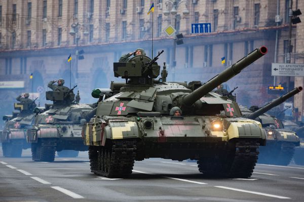 Военный парад по случаю 25-летней годовщины со Дня Независимости Украины