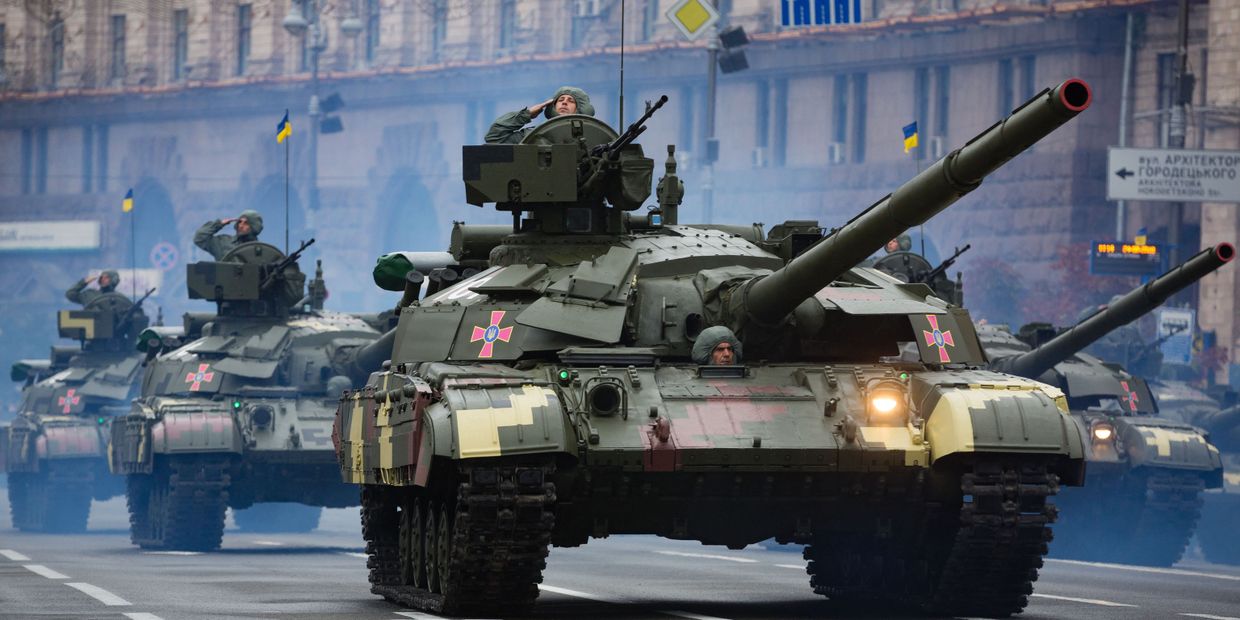 Военный парад по случаю 25-летней годовщины со Дня Независимости Украины