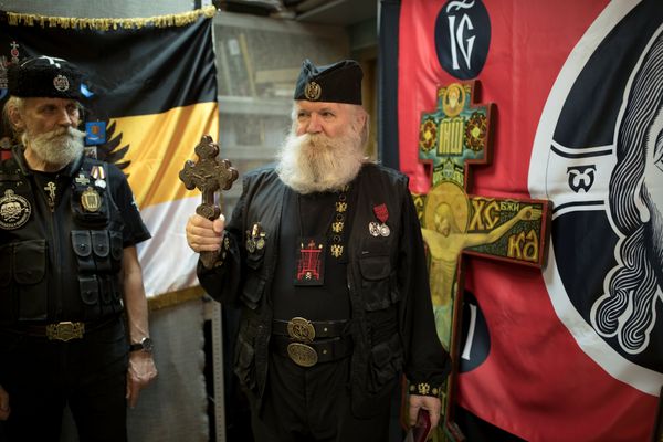 Русские православные националисты надеются на возвращение царя