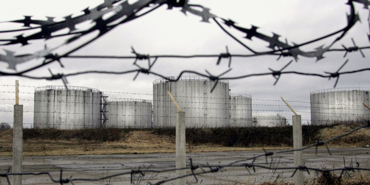 Нефтехранилища нефтепровода «Дружба» в городе Новополоцк, Белоруссия Нефтехранилища нефтепровода «Дружба» в городе Новополоцк, Белоруссия