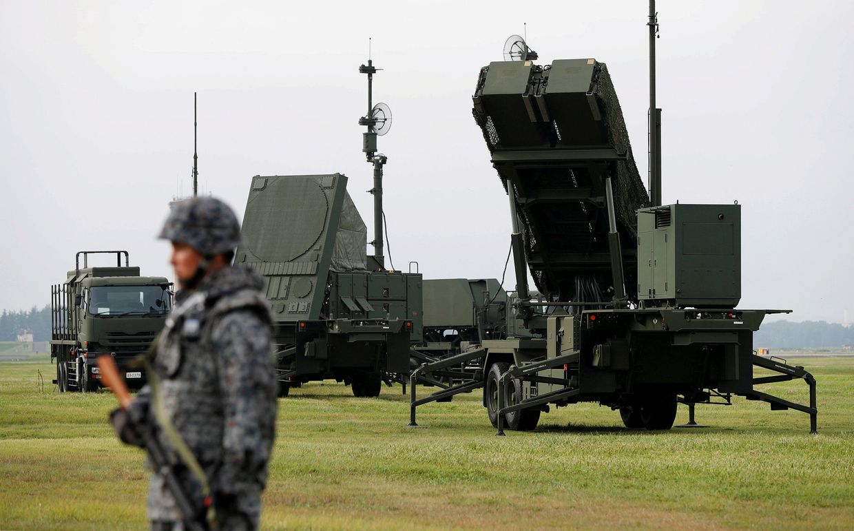 Военные учения на авиабазе ВВС США Yokota в Фуссе на окраине Токио, Япония