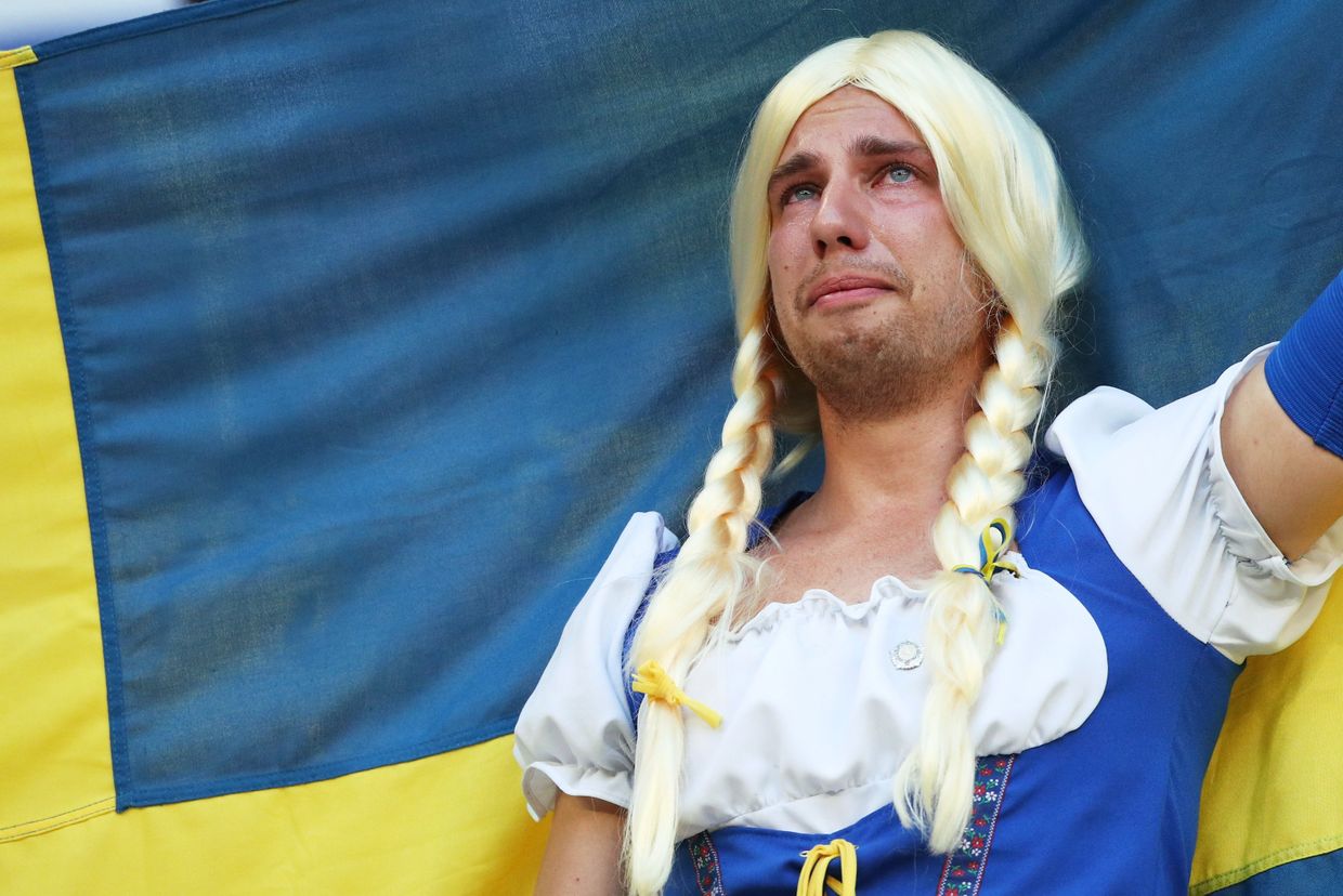 Болельщик сборной Швеции после матча 1/4 финала чемпионата мира по футболу в России Болельщик сборной Швеции после матча 1/4 финала чемпионата мира по футболу в России